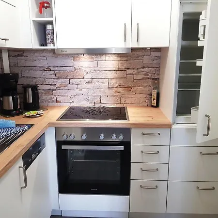 Residenz Seeblick, 10 Mit Balkon Und Ostseeblick Зеллин