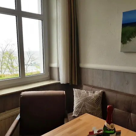 Residenz Seeblick, 10 Mit Balkon Und Ostseeblick * Sellin (Rugen)