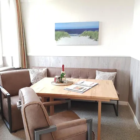 Residenz Seeblick, 10 Mit Balkon Und Ostseeblick * Sellin (Rugen)