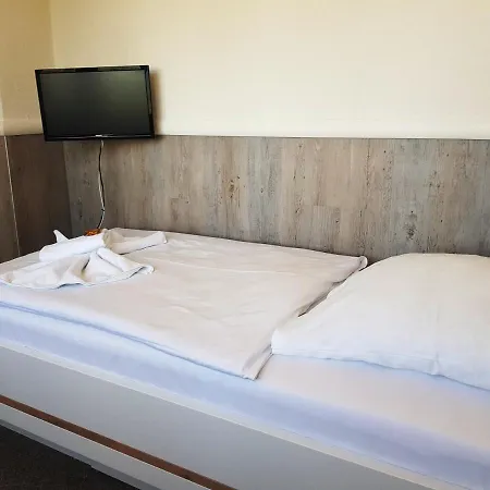 Residenz Seeblick, 10 Mit Balkon Und Ostseeblick * Зеллин