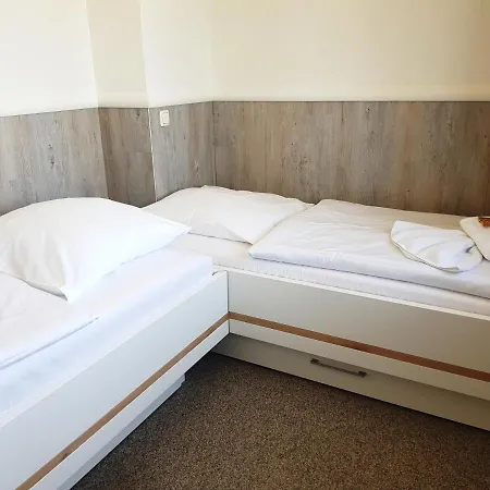 Residenz Seeblick, 10 Mit Balkon Und Ostseeblick * Зеллин