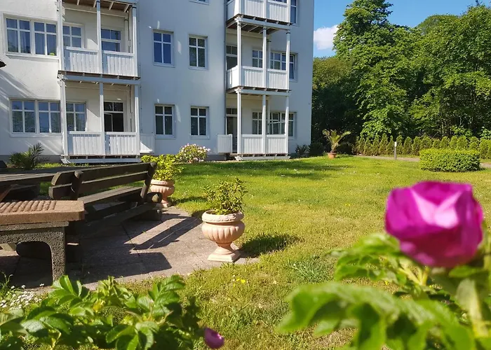 Residenz Seeblick, 10 Mit Balkon Und Ostseeblick Apartman