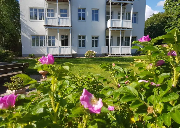 Residenz Seeblick, 10 Mit Balkon Und Ostseeblick Apartman *